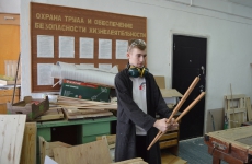 109-FBdkDitSGIU