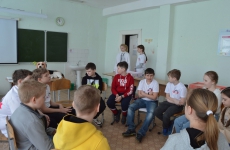 142-WkO1hZ49C4