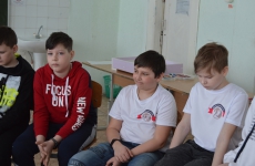 147-UL4ETkxVak
